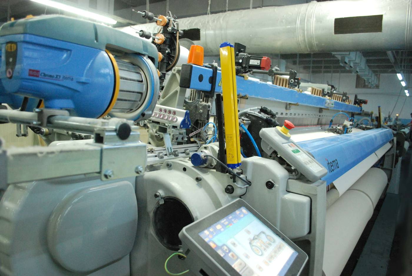 Weaving machine on the shop floor